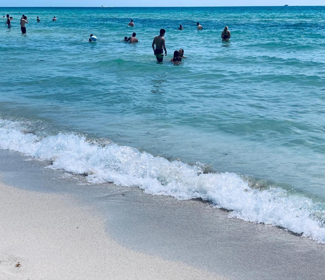 Beach -ocean- sky view charming studio Miami Beach Exteriör bild